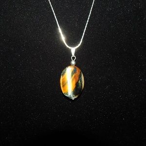 Tiger Eye Pendent on Silver Chain 14k